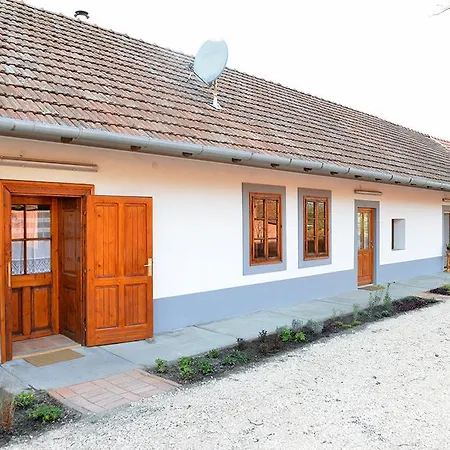 Guest house Rigofuetty Vendeghaz