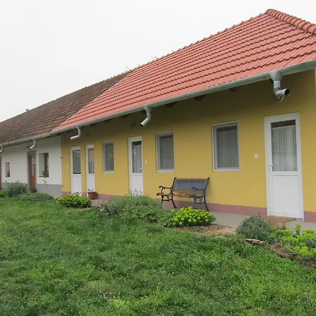 Rigofuetty Vendeghaz Guest house