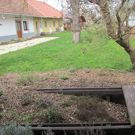 Casa de hóspedes Rigófütty